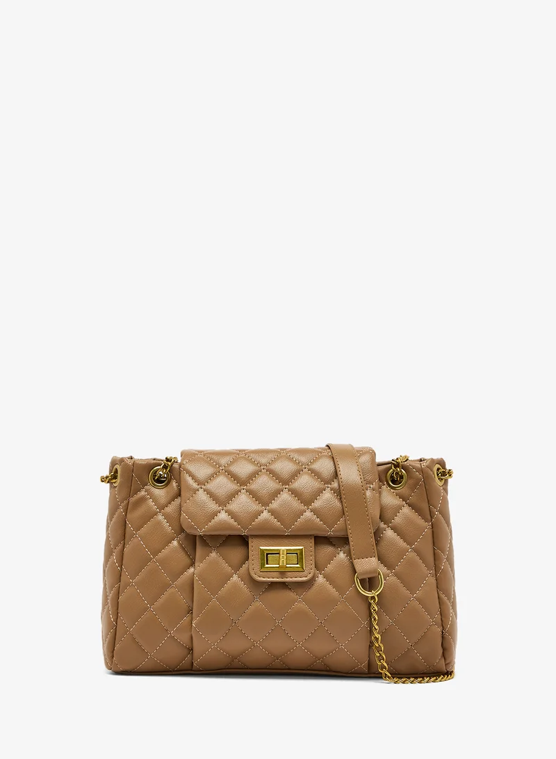 ايلا حقيبة ساتشيل مزينة بسلسلة ذهبية بتفاصيل مبطنة